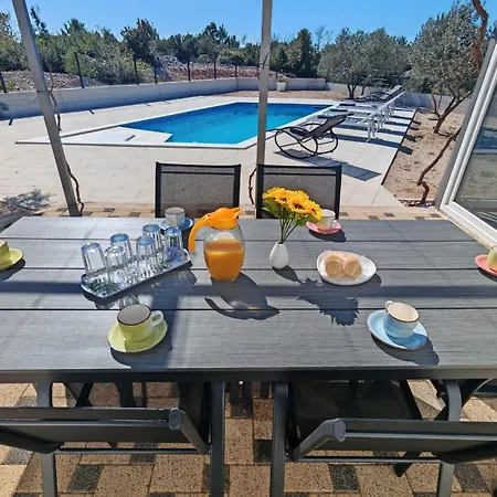 House Beka Villa