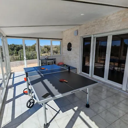 فيلة House Beka *