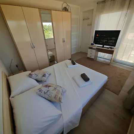 House Beka Шибеник