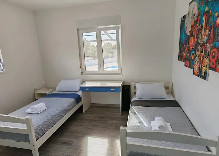 House Beka * שיבניק