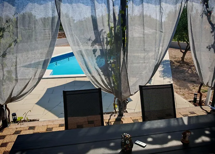 House Beka * シベニク