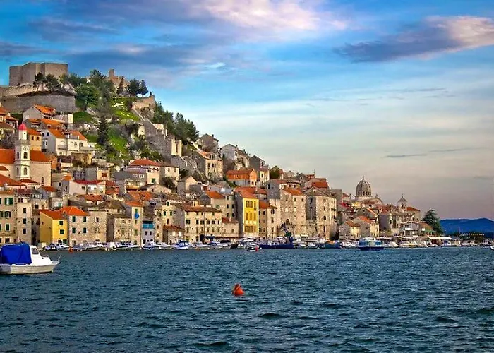 ヴィラ House Beka シベニク